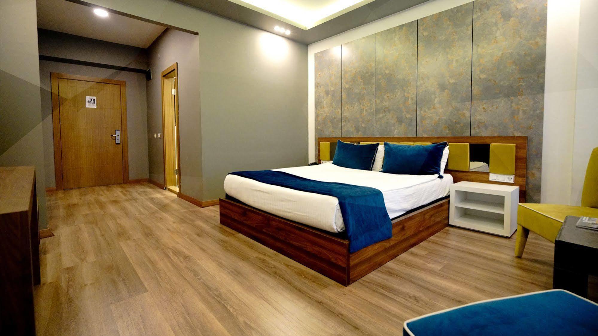 אסקיסהיר Es Albatros Hotel מראה חיצוני תמונה