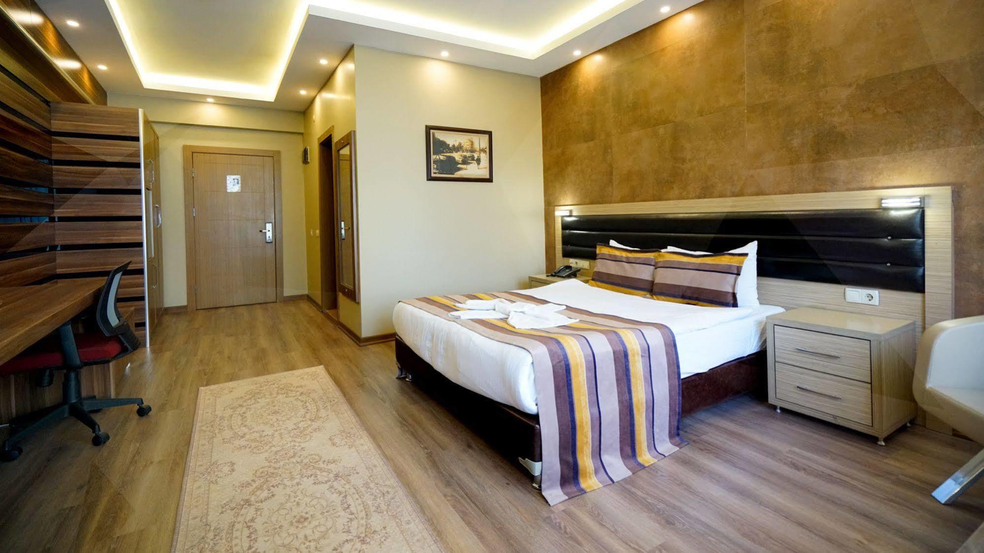 אסקיסהיר Es Albatros Hotel מראה חיצוני תמונה