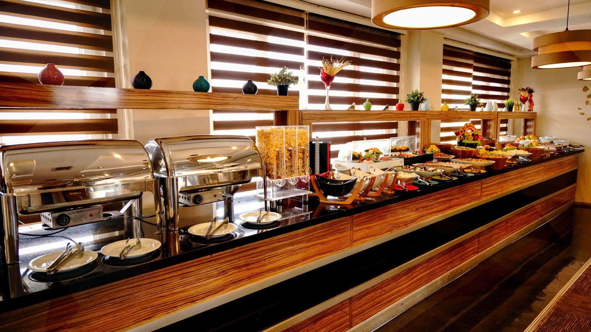 אסקיסהיר Es Albatros Hotel מראה חיצוני תמונה