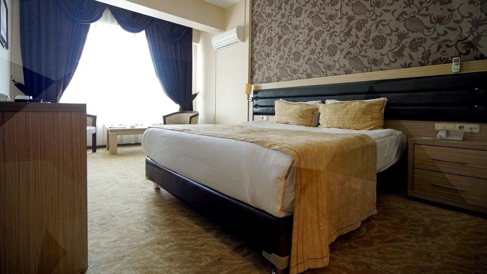אסקיסהיר Es Albatros Hotel מראה חיצוני תמונה
