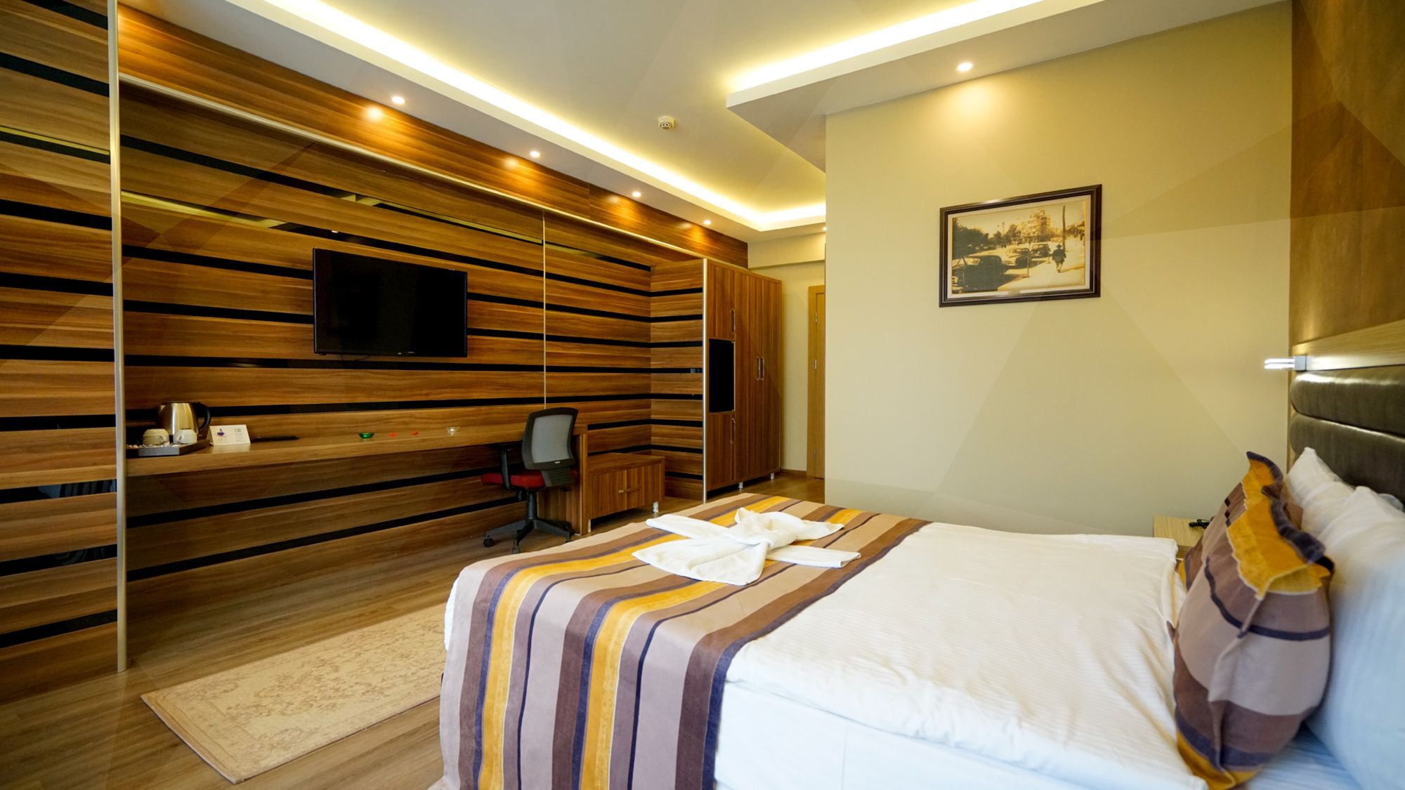 אסקיסהיר Es Albatros Hotel מראה חיצוני תמונה